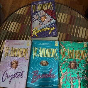 VC Andrews Runaways Collection, 4 Books(of 5)